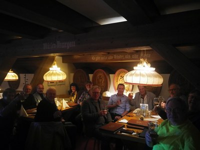 Pensionärs-Treffen im Dürkheimer Fass Pensionärs-Treffen im Dürkheimer Fass
