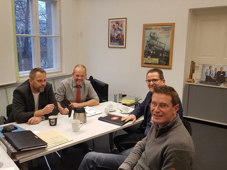 Besuch in der Direktion 11 – Einsatz- und Ermittlungsunterstützung der Bundespolizei (EEU BPOL) Besuch in der Direktion 11 – Einsatz- und Ermittlungsunterstützung der Bundespolizei (EEU BPOL)