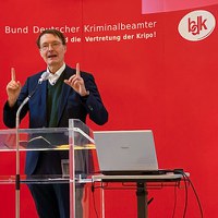 Prof. Dr. Dr. Karl Lauterbach: Wir stehen am Vorabend wichtiger Entscheidungen