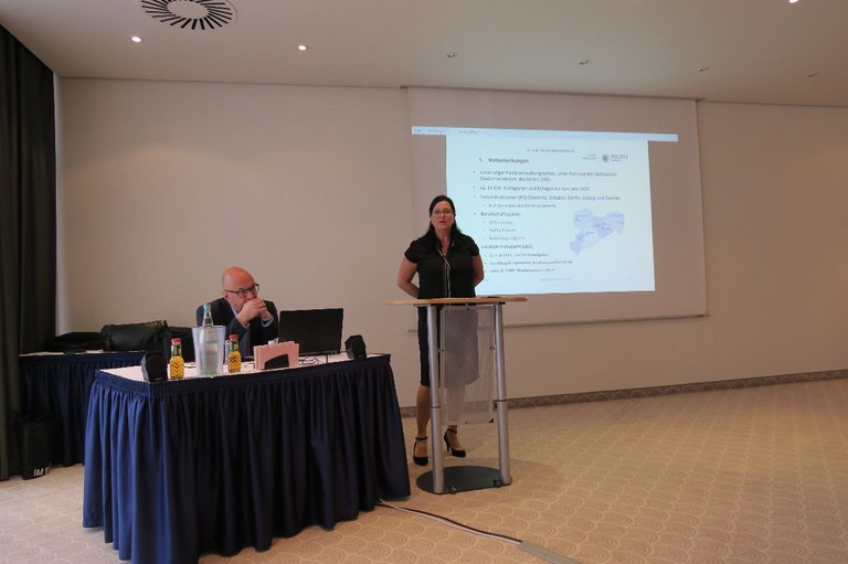 Fachtagung des Landesverbandes Sachsen zum Thema „Polizeilicher Staatsschutz – Phänomenbereiche und Bekämpfungsstrategien“ Fachtagung des Landesverbandes Sachsen zum Thema „Polizeilicher Staatsschutz – Phänomenbereiche und Bekämpfungsstrategien“