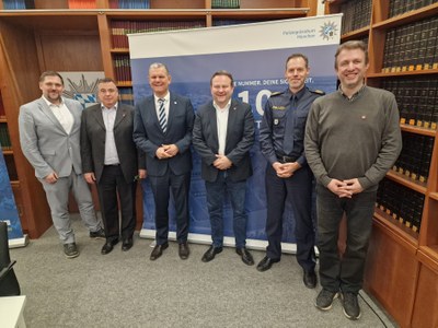 Gipfeltreffen – BDK Bezirksverband München zum Gespräch bei der Führung des Polizeipräsidiums München Gipfeltreffen – BDK Bezirksverband München zum Gespräch bei der Führung des Polizeipräsidiums München