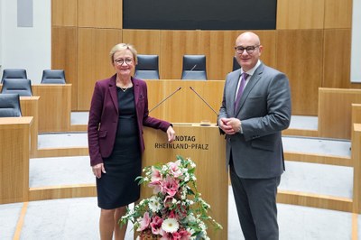 Herausforderungen und Entwicklungen in der Polizeiarbeit – Die Rolle der Polizeibeauftragten Herausforderungen und Entwicklungen in der Polizeiarbeit – Die Rolle der Polizeibeauftragten