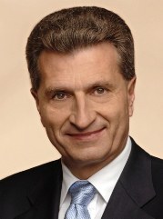 MP Oettinger stellt "nennenswerte Besoldungserhöhung" für 2009 in Aussicht
