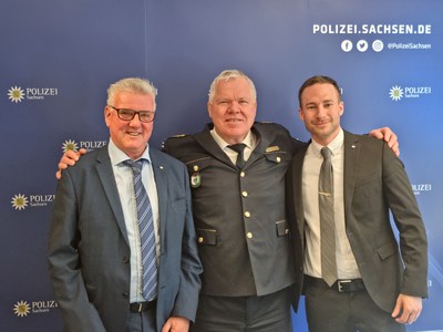 Persönliches Treffen des BDK Sachsen zur Verabschiedung des Landespolizeipräsidenten Persönliches Treffen des BDK Sachsen zur Verabschiedung des Landespolizeipräsidenten