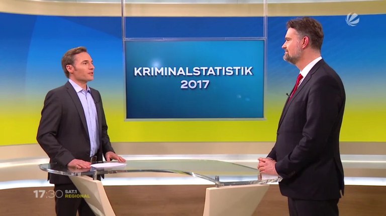 SAT 1 regional Beitrag: Kriminalstatistik 2017 - Straftaten in Hamburg gesunken SAT 1 regional Beitrag: Kriminalstatistik 2017 - Straftaten in Hamburg gesunken