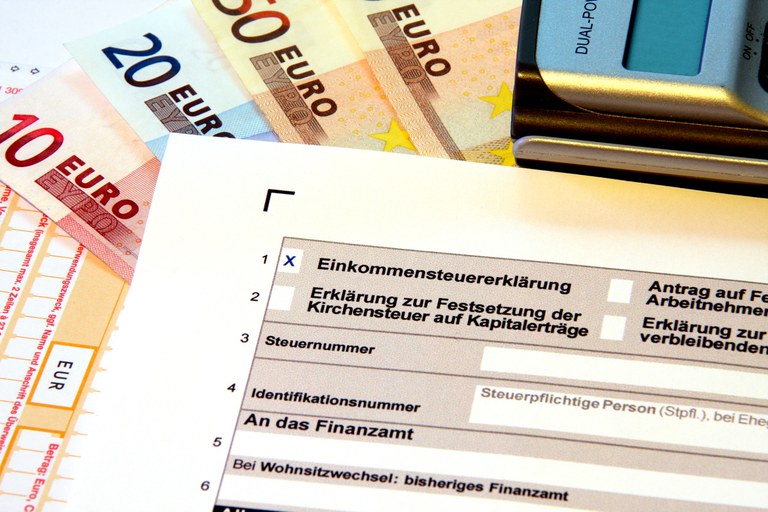Steuerabkommen mit der Schweiz - Deutschlands Kriminalbeamte wütend auf Schäuble