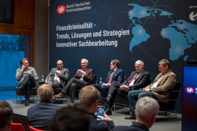 Strategien gegen Finanzkriminalität in Deutschland - 19. Berliner Sicherheitsgespräche Strategien gegen Finanzkriminalität in Deutschland - 19. Berliner Sicherheitsgespräche