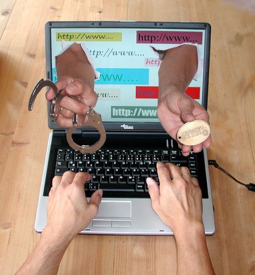 Überrollt uns die Internetkriminalität? Überrollt uns die Internetkriminalität?