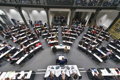 Verabschiedung des Entschließungsantrag – „Diskriminierung in Sicherheitsbehörden entgegentreten“ Verabschiedung des Entschließungsantrag – „Diskriminierung in Sicherheitsbehörden entgegentreten“