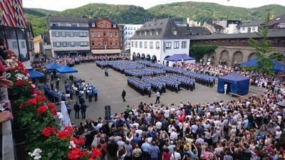 Vereidigung von 600 Polizeianwärterinnen und -anwärtern Vereidigung von 600 Polizeianwärterinnen und -anwärtern