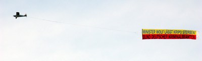 Video und Fotostrecke: Bannerflug Video und Fotostrecke: Bannerflug