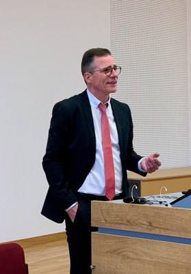 Vortragsreihe Kripo hautnah in Bautzen: Beweiswürdigung und Beweisverwertung aus Sicht der Strafverteidigung Vortragsreihe Kripo hautnah in Bautzen: Beweiswürdigung und Beweisverwertung aus Sicht der Strafverteidigung