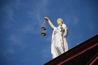 Weitere Polizisten klagen