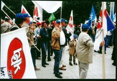 Wir kämpfen zusammen mit DBB und DGB - Demonstration am 27.02.2009 in Düsseldorf Wir kämpfen zusammen mit DBB und DGB - Demonstration am 27.02.2009 in Düsseldorf