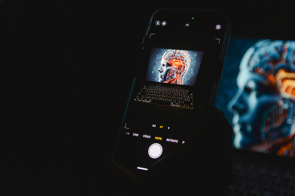 Aidin Geranrekab auf Unsplash